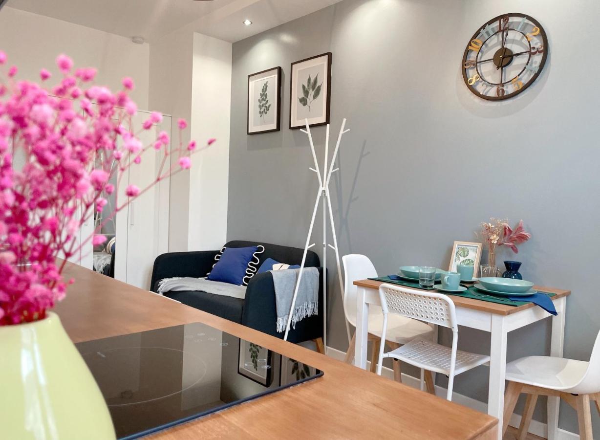 Le Nid Doux - Proche Paris & Metro Apartamento Villejuif Exterior foto